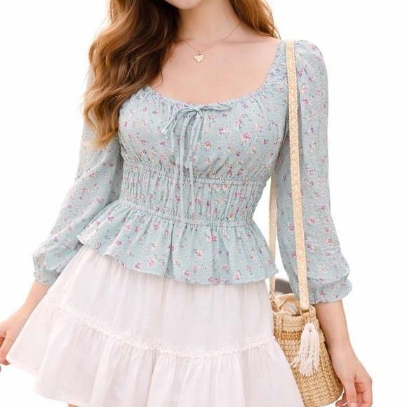 ILLA ILLA Tops - ILLA ILLA Women's Floral Printed Waist Ruched Peplum Chic Cropped Top Size Large